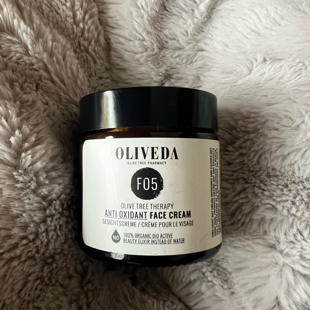 Veda Antioxidant Face Cream - Black